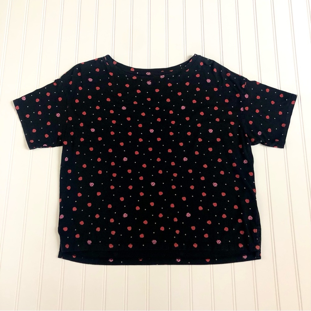 Uniqlo UT Disney Black and Red Snow White Poison Apple Tee Shirt